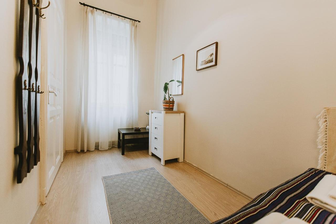 Budapest Folk Apartment 60Sm Spacious And Bright Exterior photo